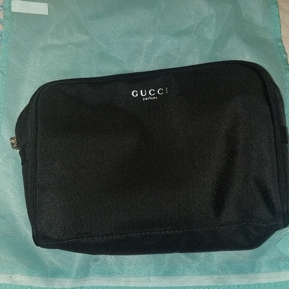 Gucci make up bag - Picture 1 of 3